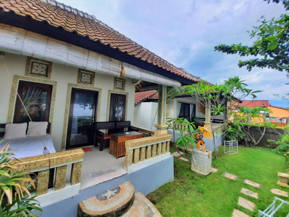 Solaluna Beach Homestay Amed Екстериор снимка