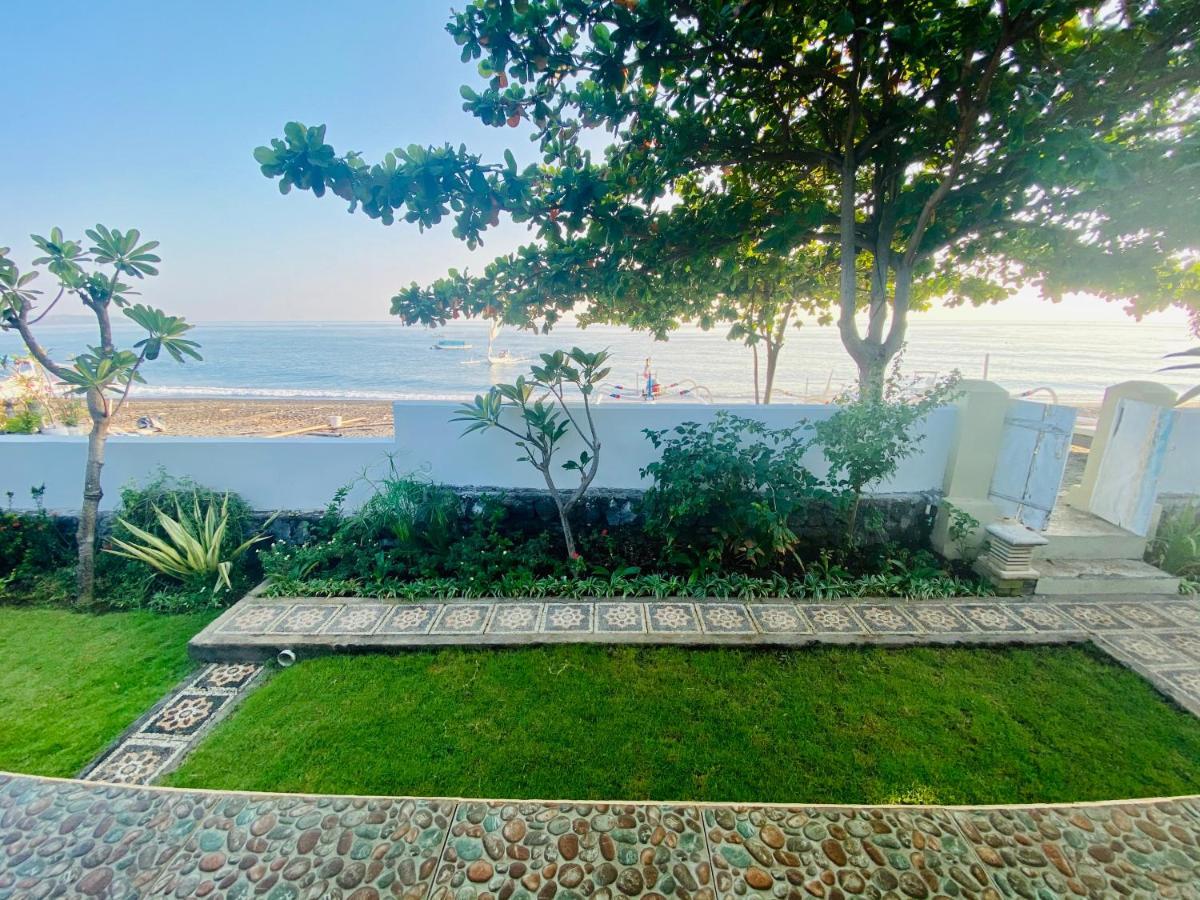 Solaluna Beach Homestay Amed Екстериор снимка