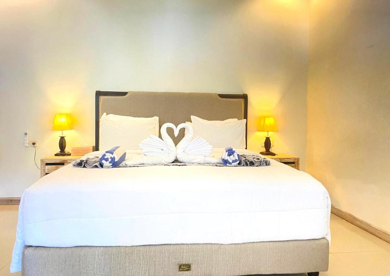 Solaluna Beach Homestay Amed Екстериор снимка